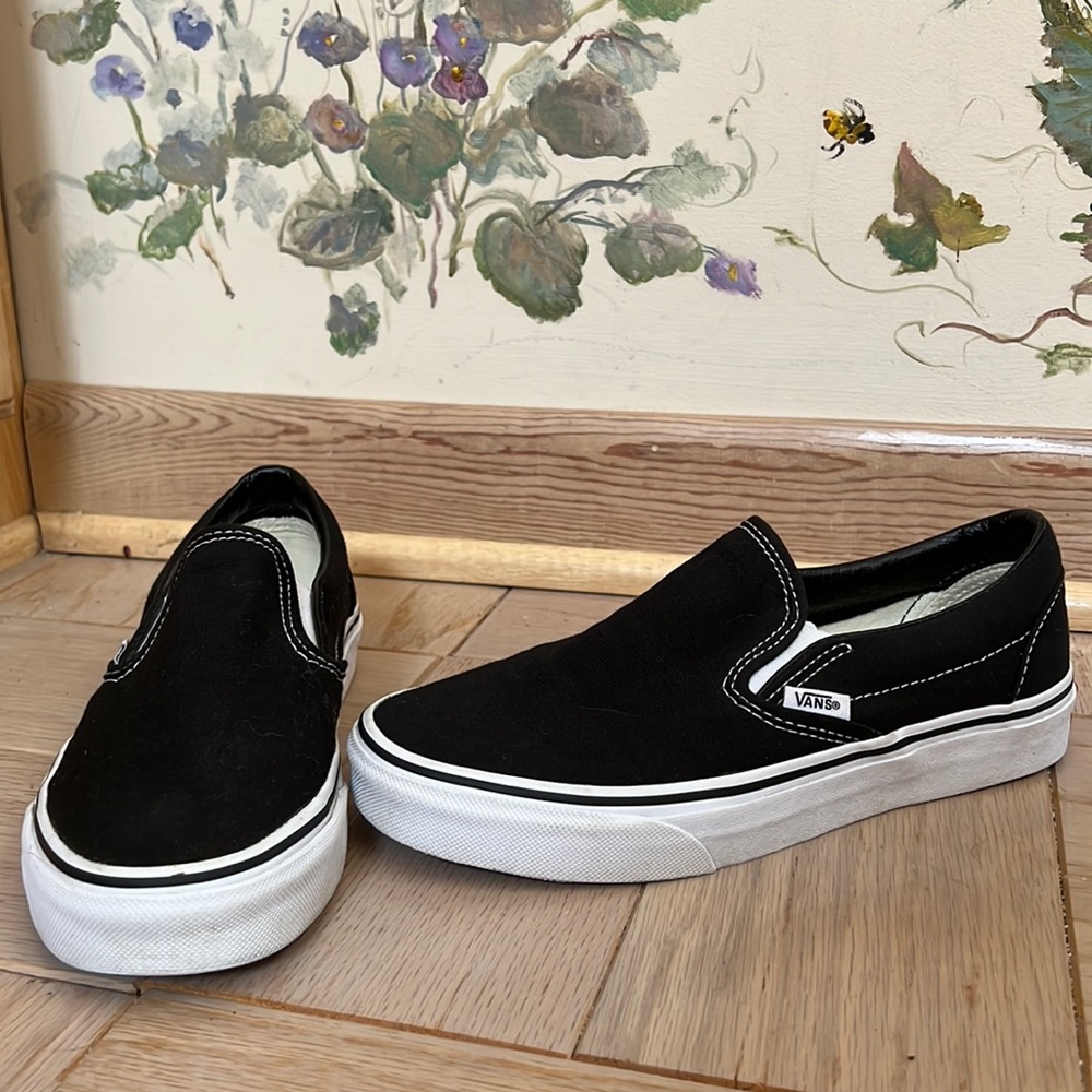 Black vans slip ons